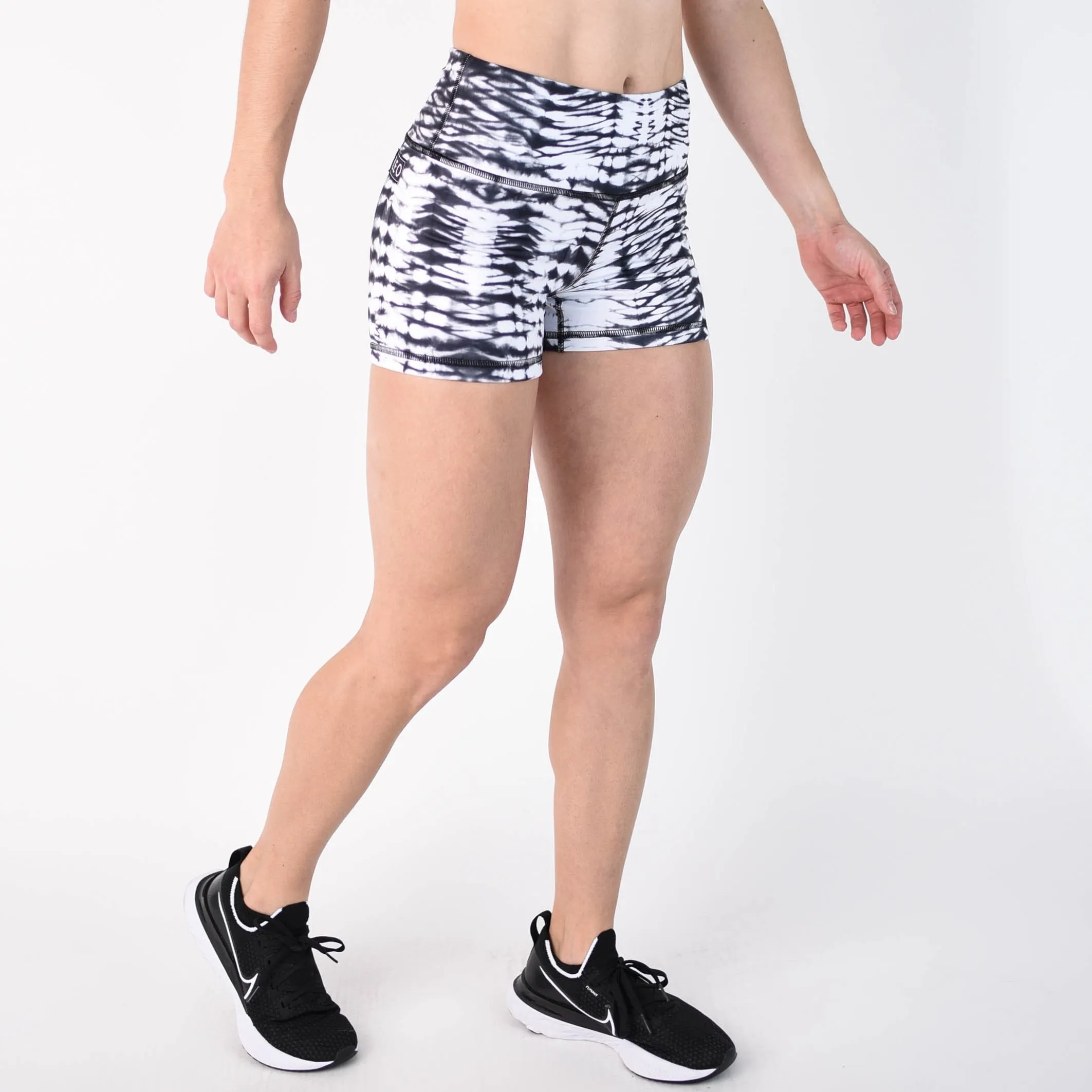 FLEO Wild Black Shorts (Power High-rise)