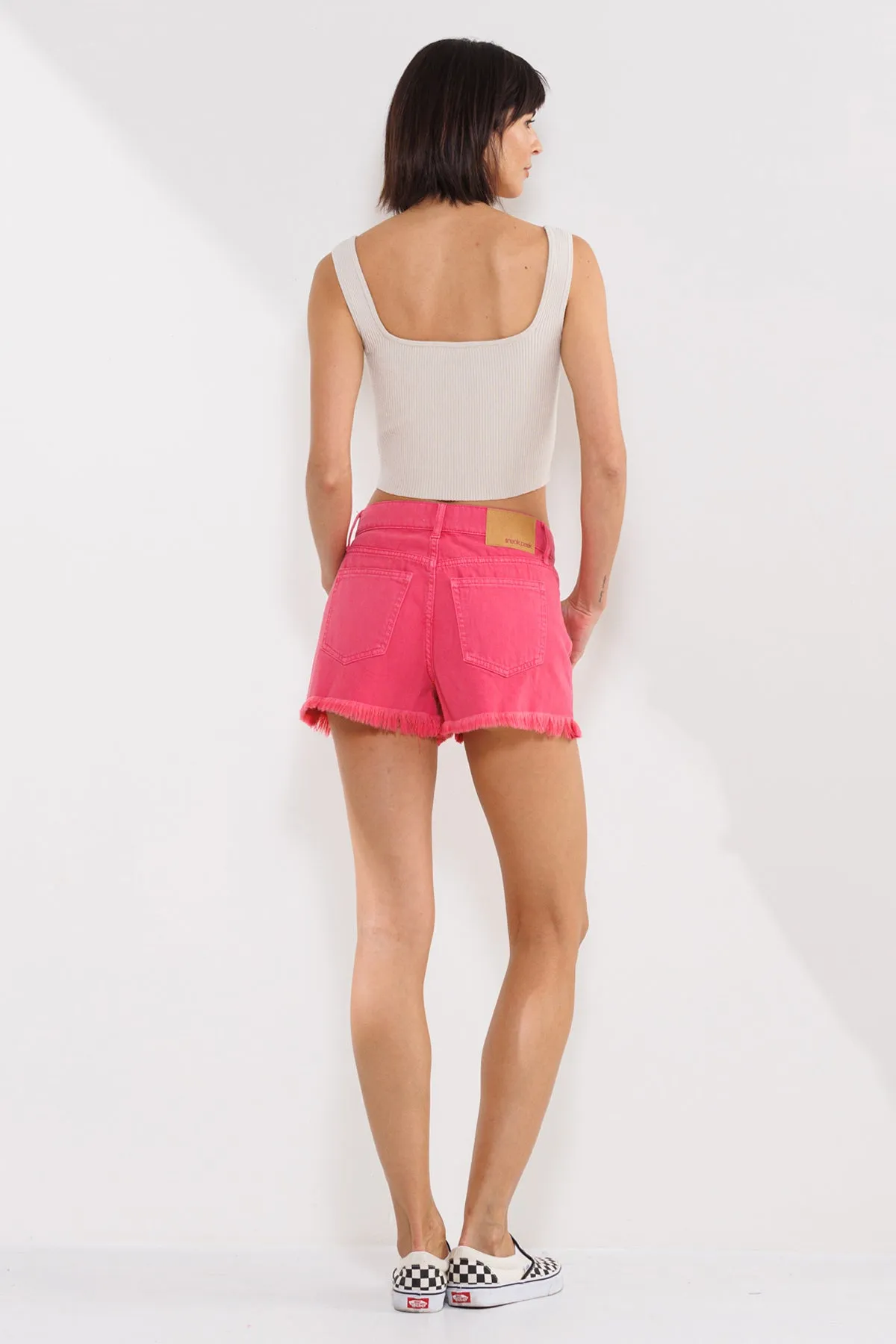 HIGH RISE 90'S SHORTS WITH FRAY HEM IN FRENCH PINK / SP-S7458FP