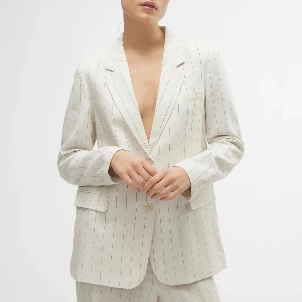 Vero Moda Loose Pinstripe Linin Blazer In Oatmeal